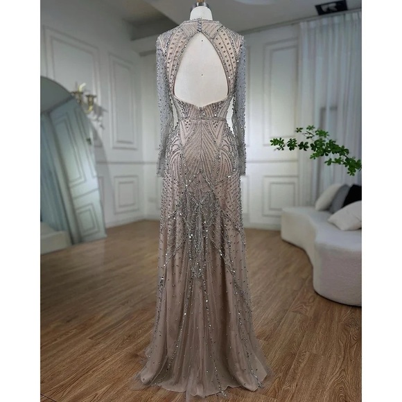 2024 Wedding / evening/ prom luxury long gown dress - Picture 3 of 4